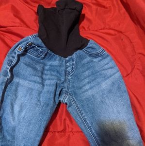 Medium maternity jeans